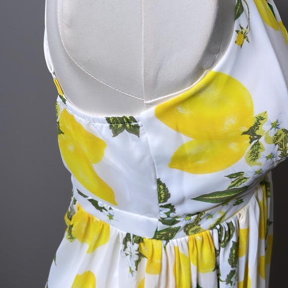 Maxi Lemon Print dress with crisscrossed back - Picture 11 of 12